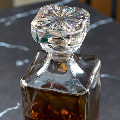 Classic Whiskey Decanter by Memories and Effects - Set of 6